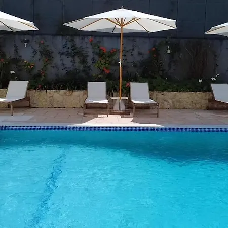 Casa Flores Leiria Silvercoast Portugal Monte Redondo