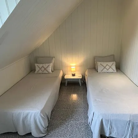 Casa Flores Monte Redondo