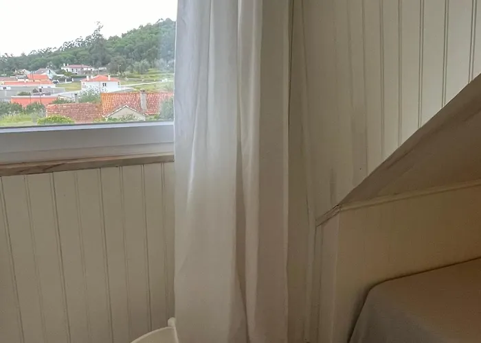 Casa Flores Leiria Silvercoast Portugal Monte Redondo