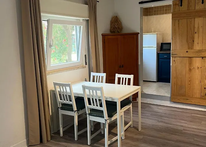 Casa Flores Leiria Silvercoast Portugal * Monte Redondo